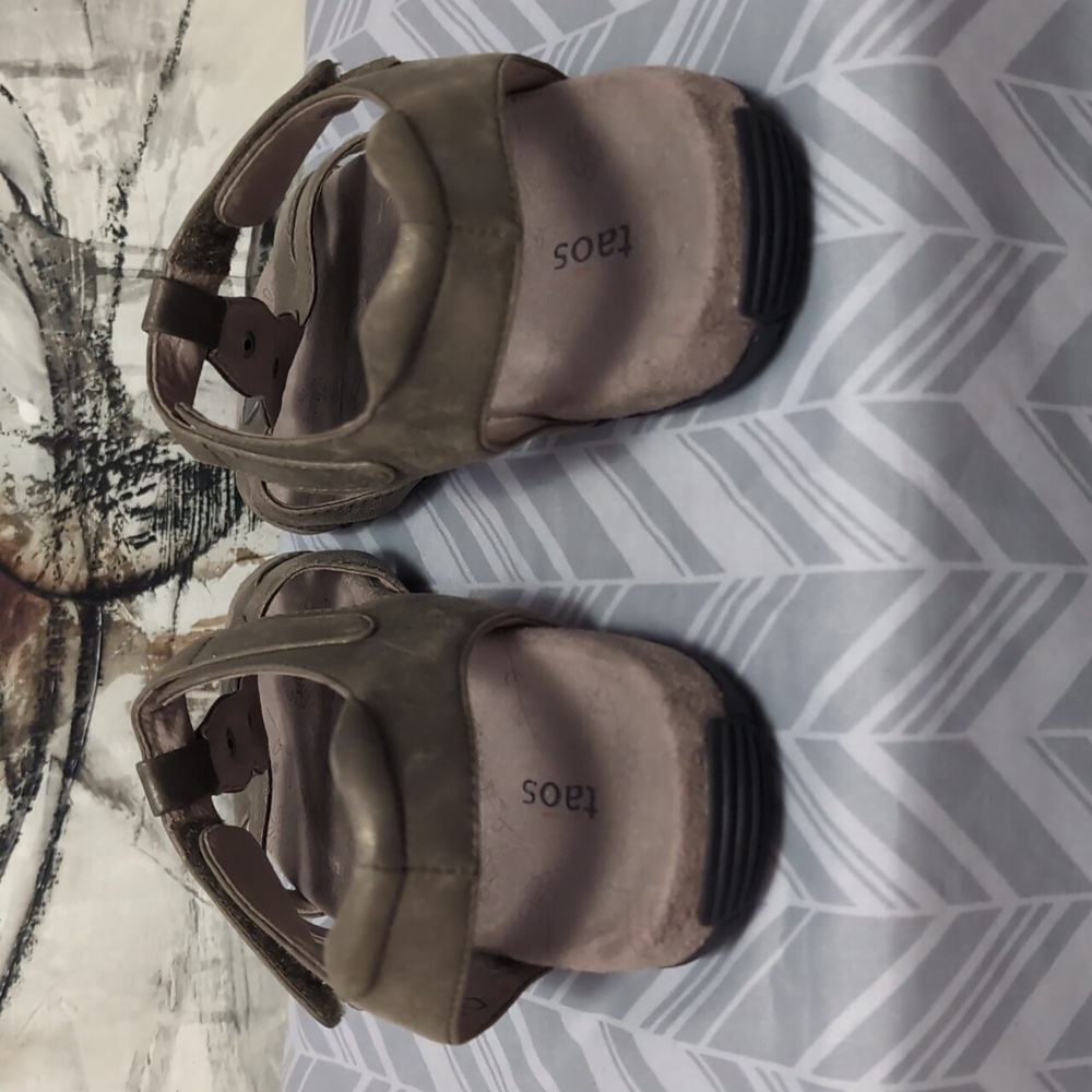 Taos Treasure Sandals Women's 7 Olive Leather Slingback Adjustable Comfort Flat - Picture 5 of 8